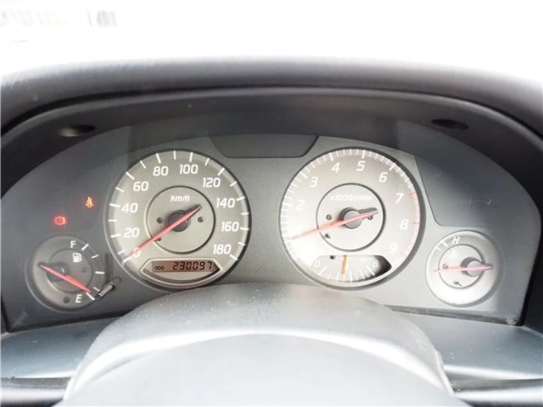 Nissan Skyline 2000 - Thumbnail 14