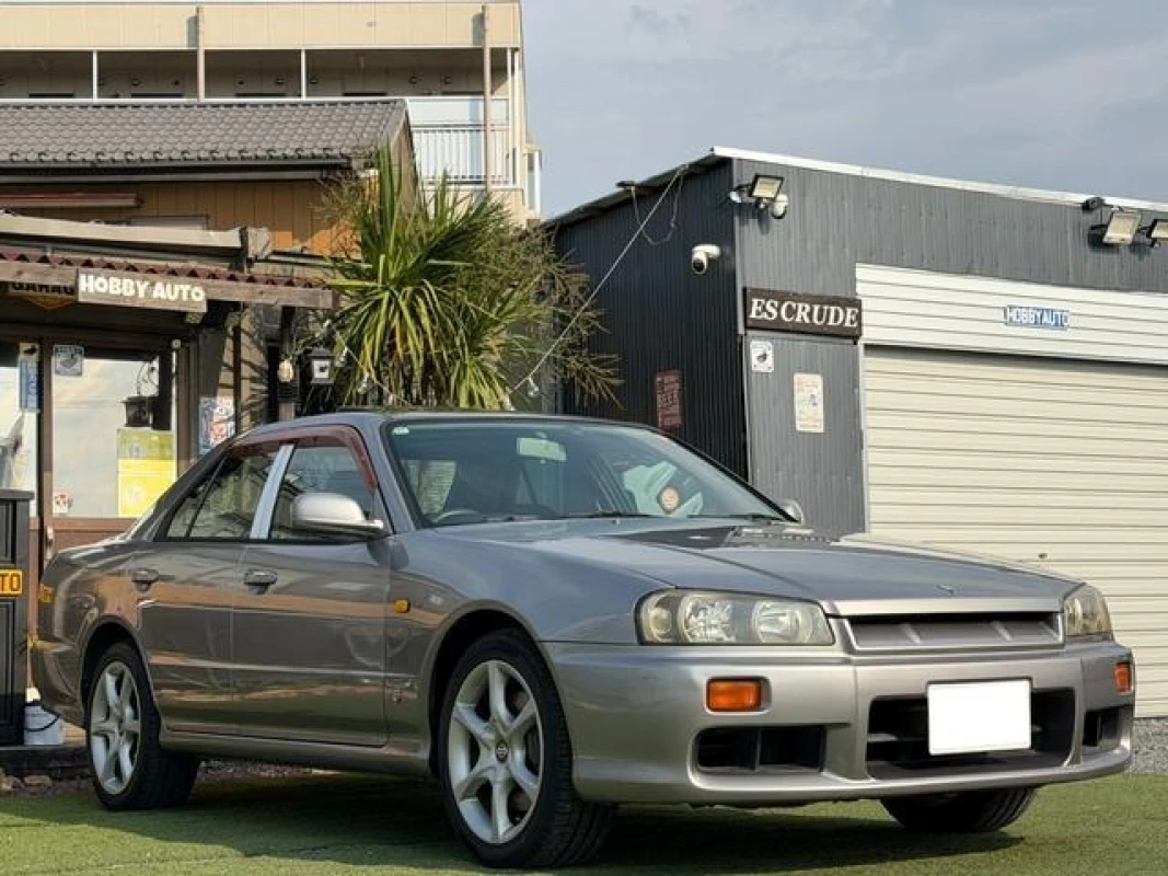 Skyline Nissan Skyline - View 1