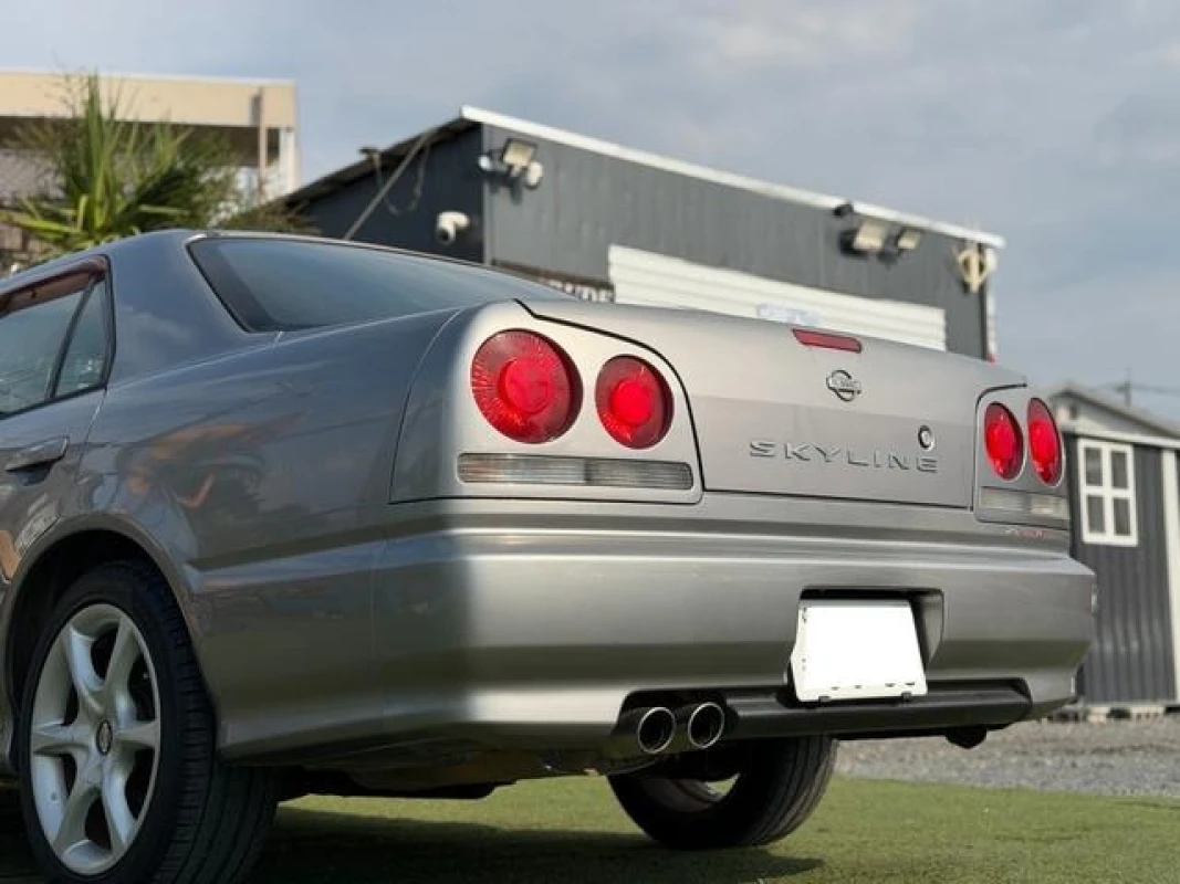 Skyline Skyline 1998 - Thumbnail 8