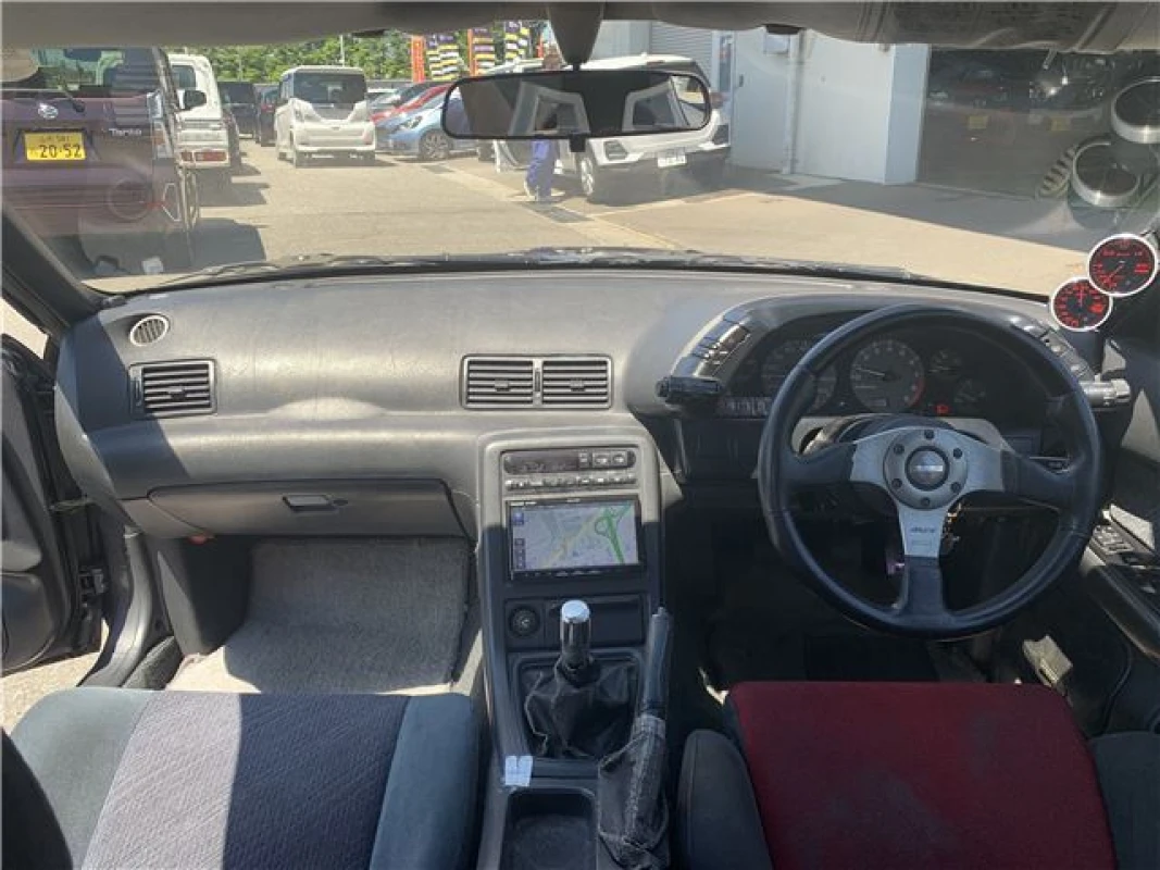 Nissan Skyline 1991 - Gallery View