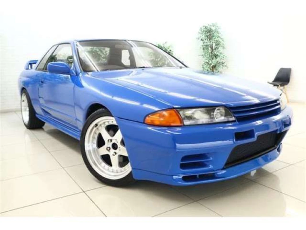 Nissan Nissan Skyline - View 3