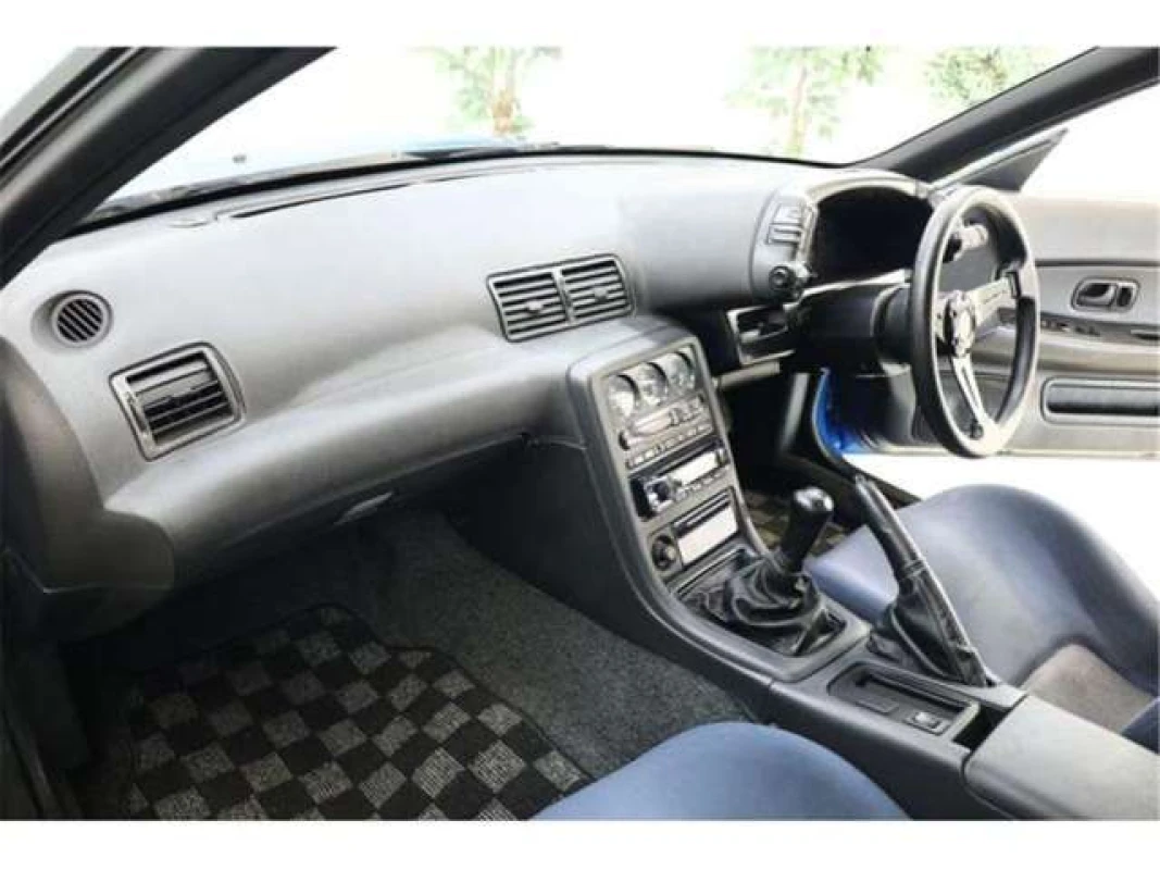 Nissan Skyline 1989 - Gallery View