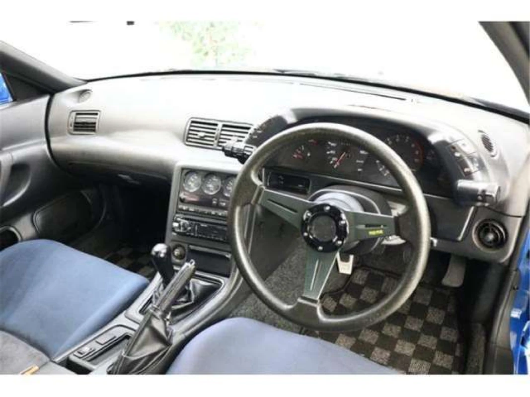Nissan Skyline 1989 - Gallery View