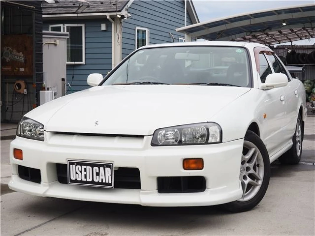 Nissan Nissan Skyline - View 1