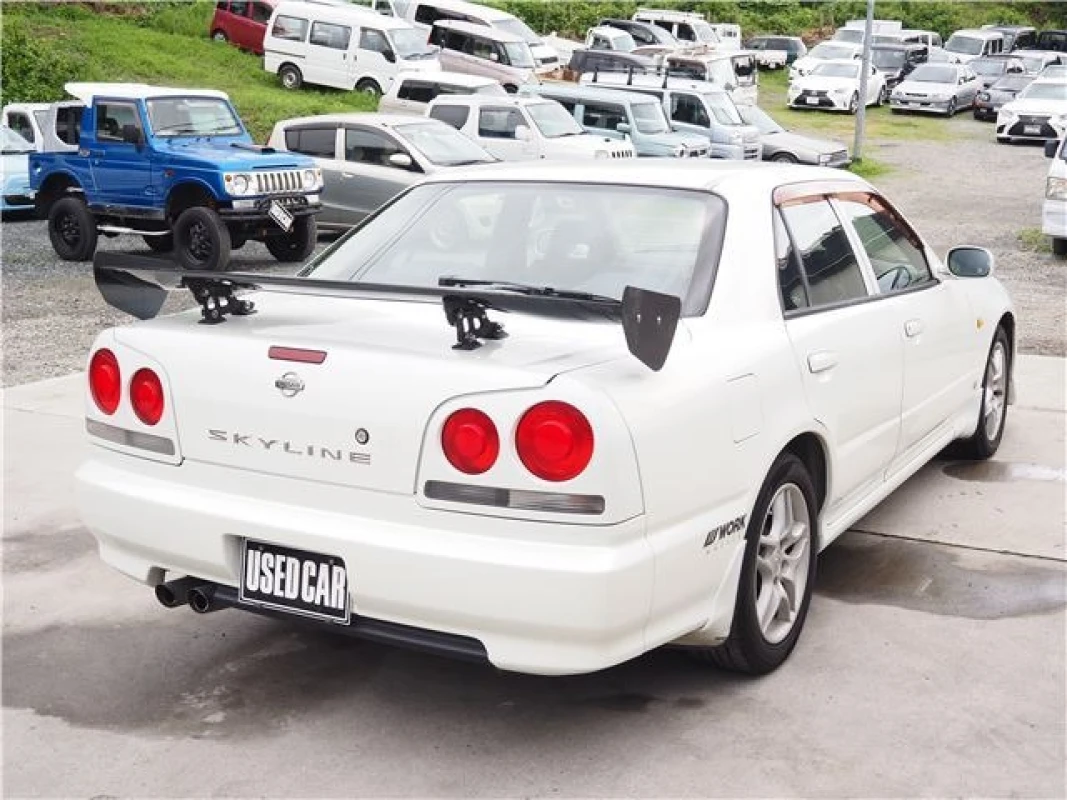 Nissan Nissan Skyline - View 5