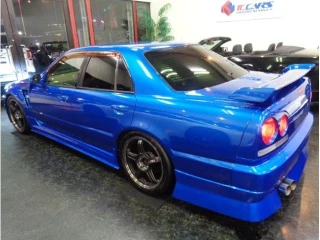 Nissan Nissan Skyline - View 2