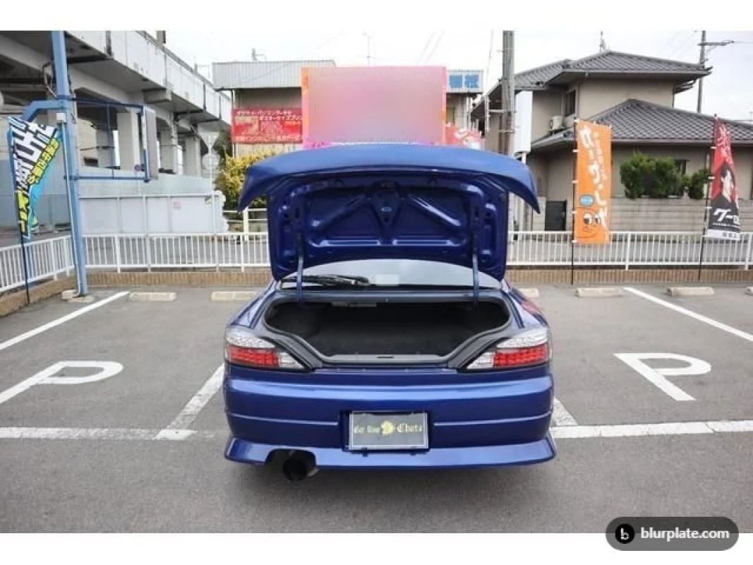 Nissan Skyline 2000 - Thumbnail 9
