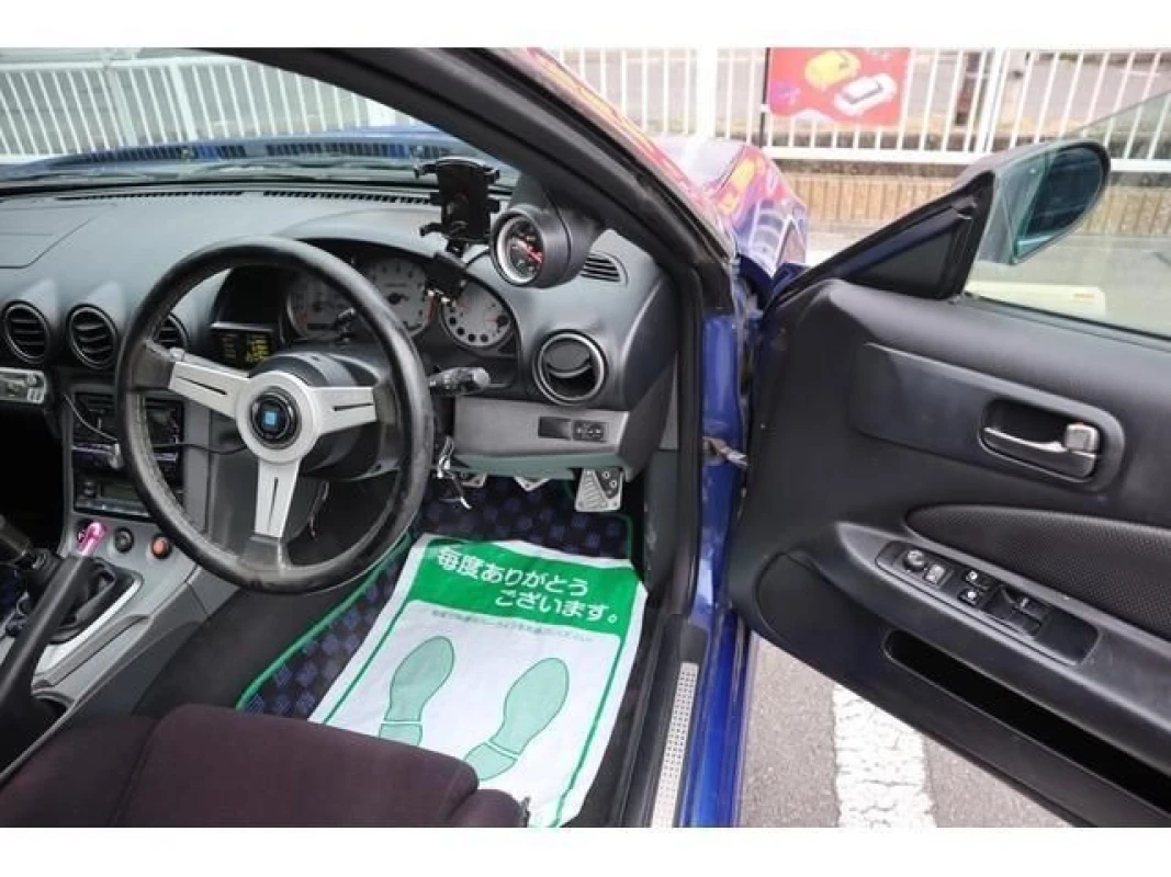 Nissan Skyline 2000 - Thumbnail 15