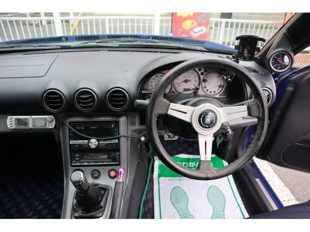 Nissan Skyline 2000 - Thumbnail 17