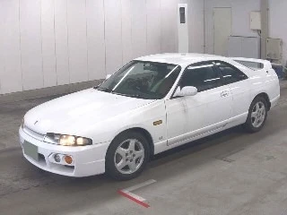 Nissan Nissan Skyline - View 2