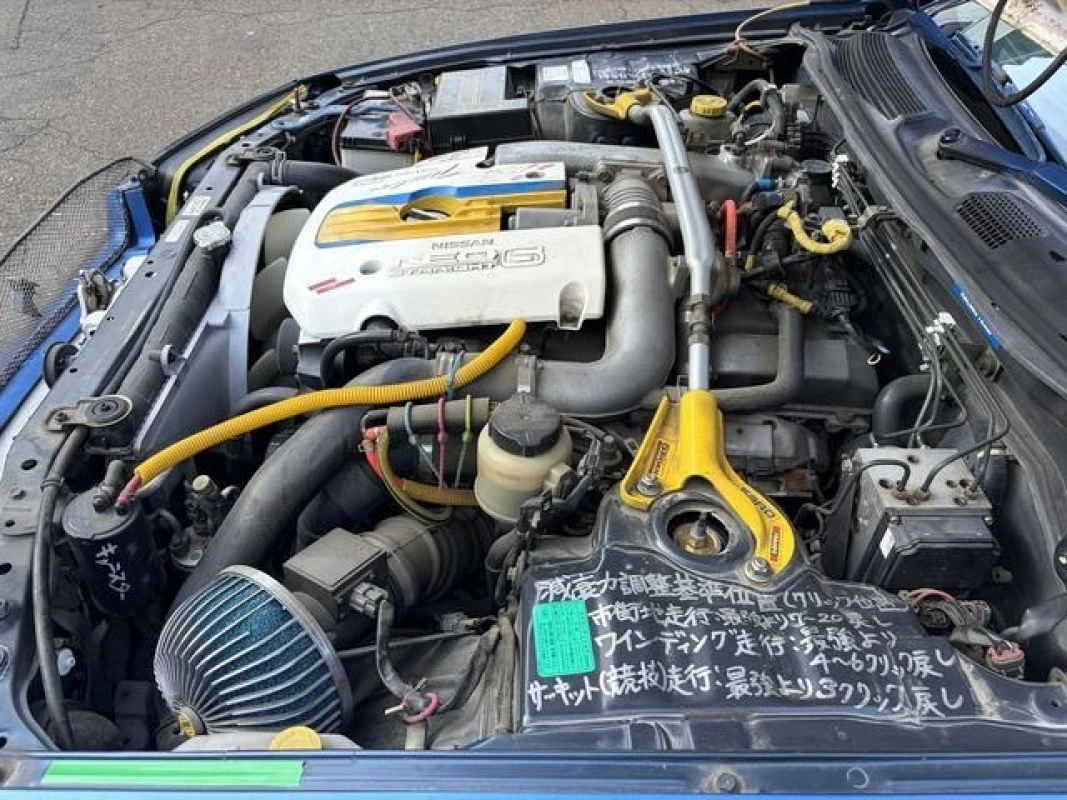 Nissan Skyline 2000 - Thumbnail 39