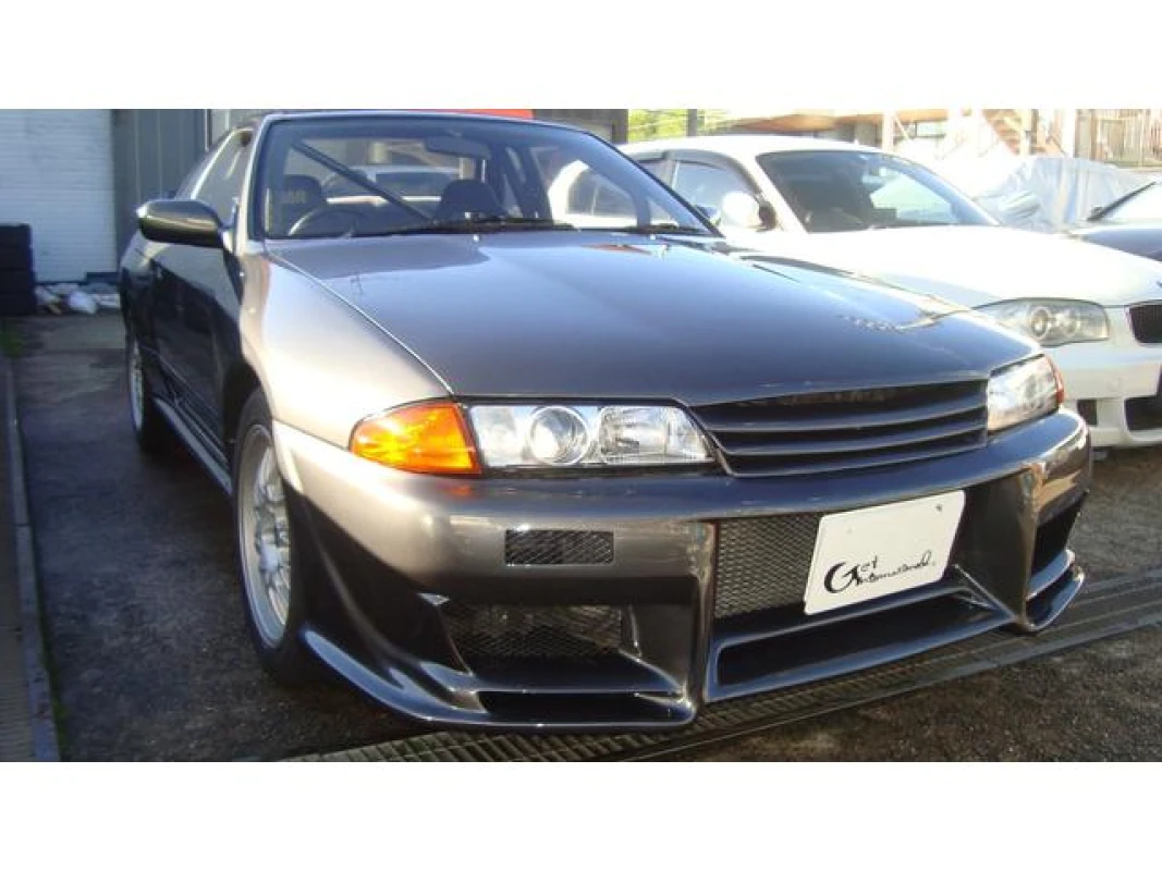 Nissan Skyline 1990 - Main View