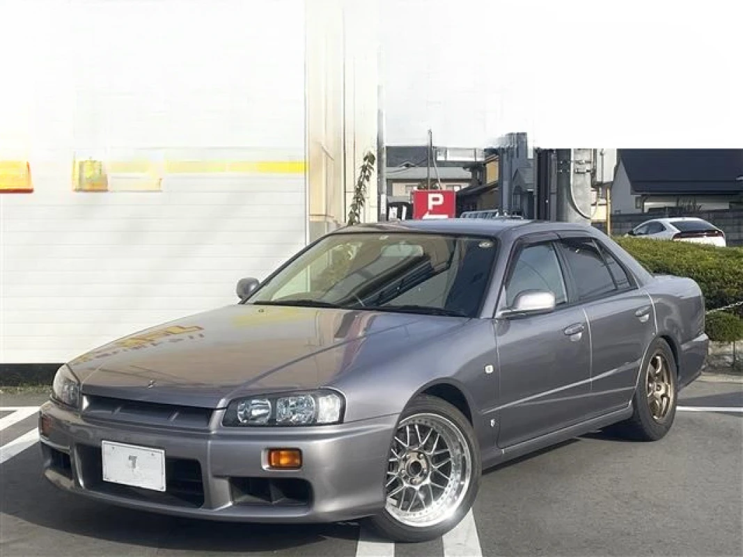 Nissan Nissan Skyline - View 1
