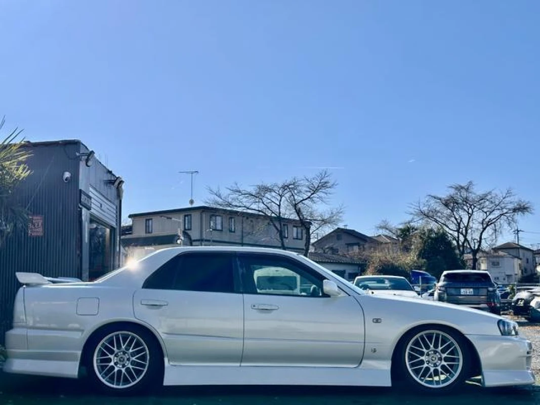 Nissan Skyline 1998 - Thumbnail 8
