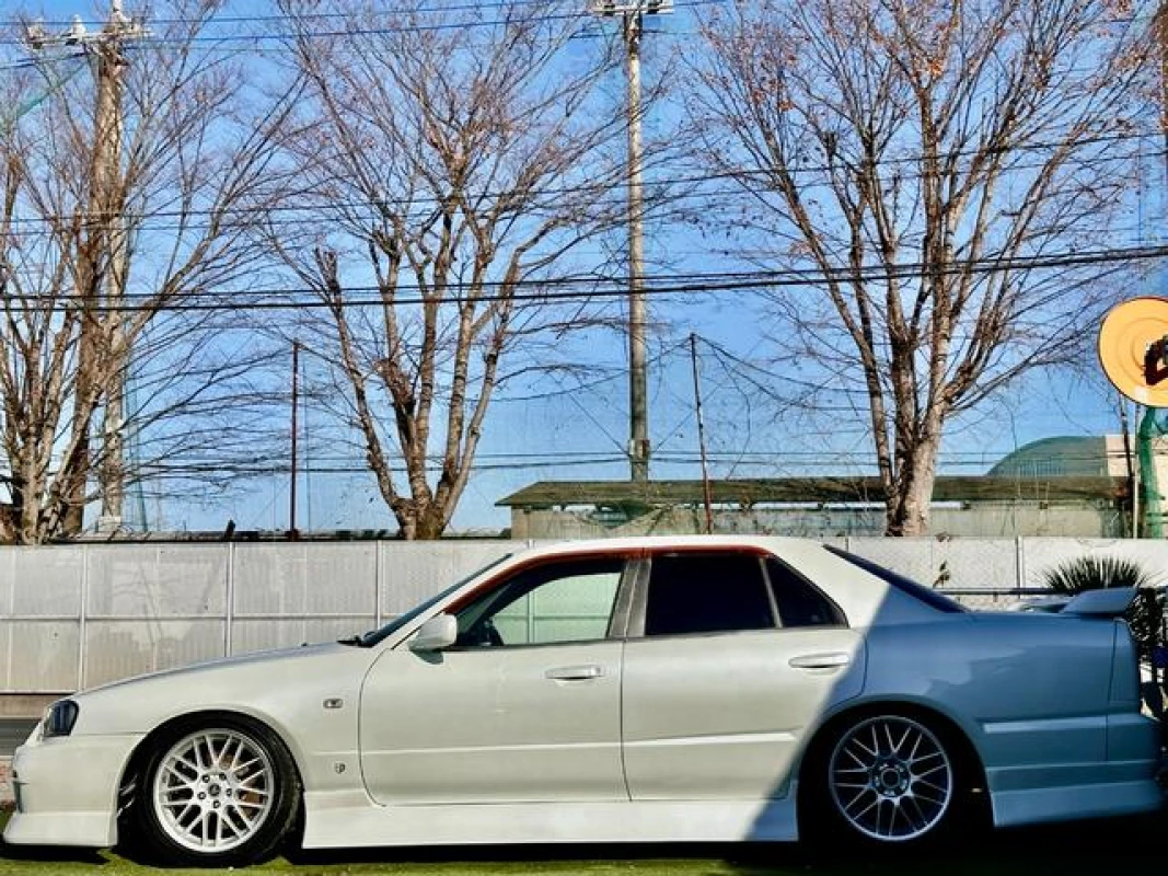 Nissan Skyline 1998 - Thumbnail 9