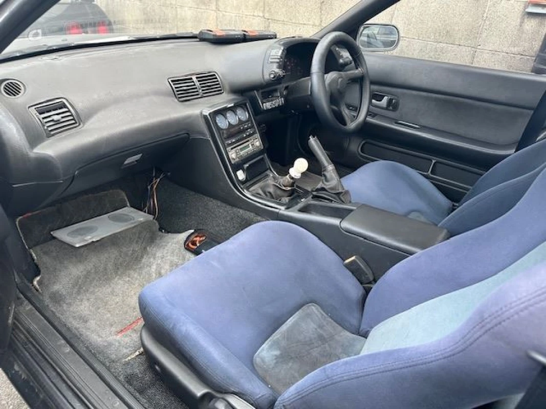 Nissan Nissan Skyline - View 3