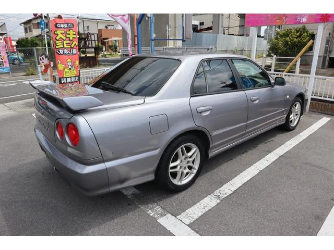 Nissan Nissan Skyline ER34 - View 4